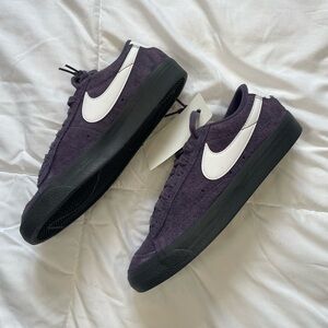 Nwb (WMNS) Nike Blazer Low '77 Vintage 'Dark Raisin' FQ8060-500 Size 10